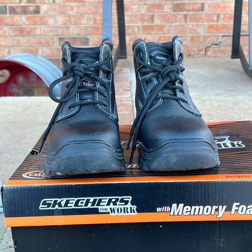 Skechers Black Leather Work Boots - Picture 2 of 5